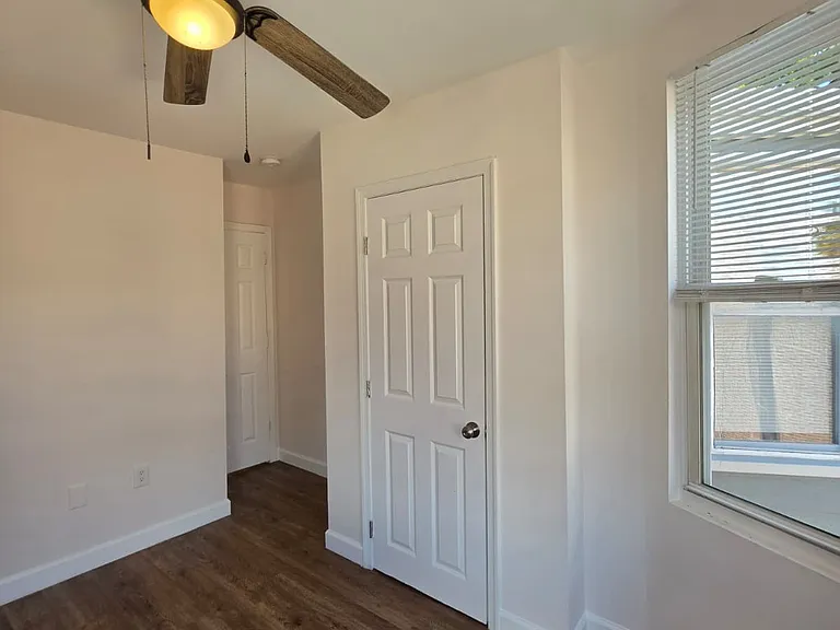 905 N Patterson Park Ave — Photo 42