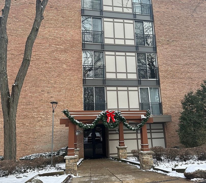 1st image of 5800 Oakwood Dr Unit 5G