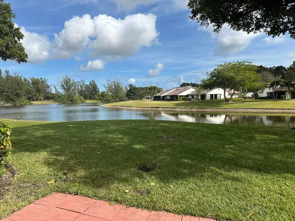 5807 Parkwalk Drive #1124, Boynton Beach, FL 33472