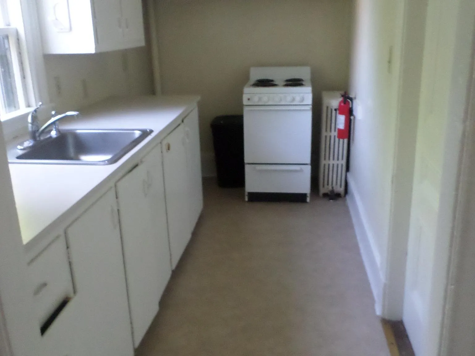 3 bed, 1400 sqft, $3,500 — Photo 4