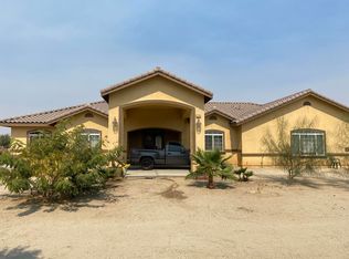 11119 E Avenue R4, Sun Village, CA 93543