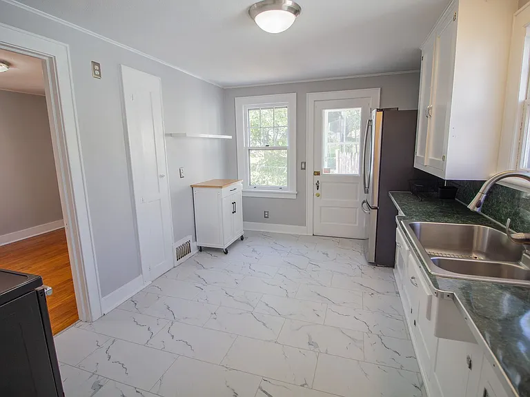 9 Spring Ave — Photo 10