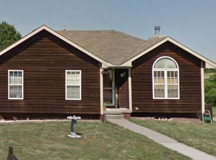 19509 Ironwood Dr, Smithville, MO 64089