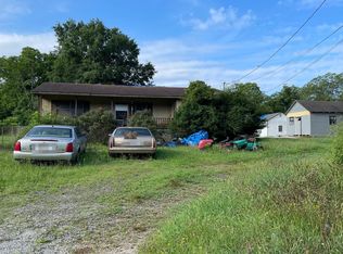 25 Reynolds St, Newnan, GA 30263