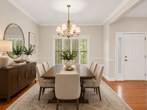 3rd image of 1005 Tulip Blossom Dr