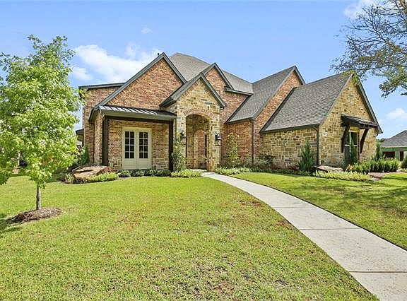 3rd image of 7307 Winding Way Dr
