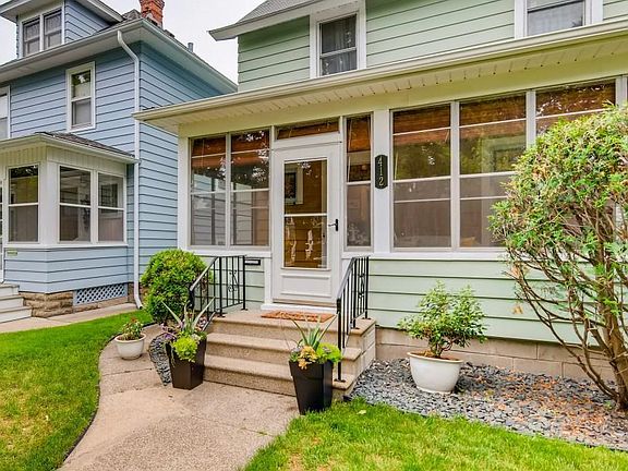 3rd image of 412 Herschel St