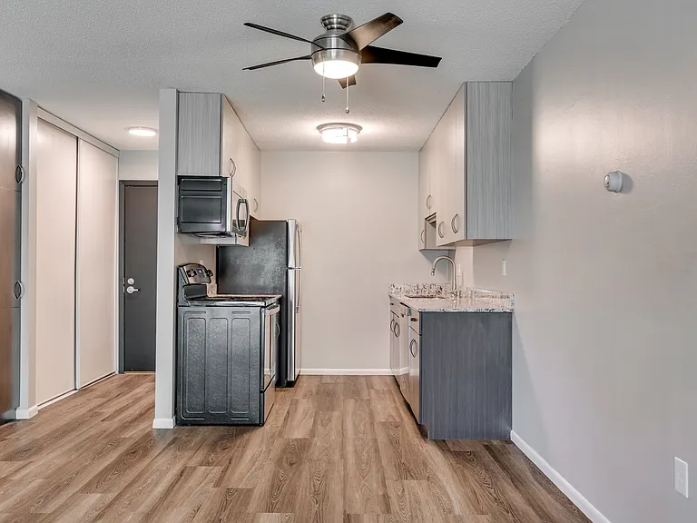 Garden Oaks Apartments — Photo 101