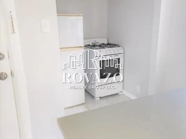 594 Christopher St, Orange, NJ