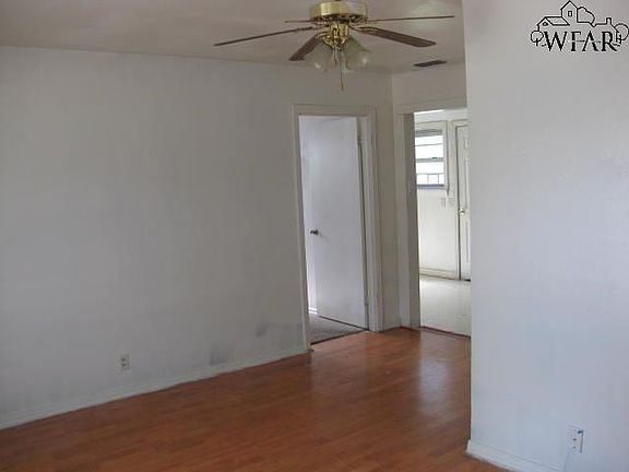 2nd image of 2400 Wedgewood Ave