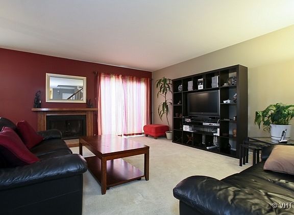 2nd image of 1112 Loughborough Ct