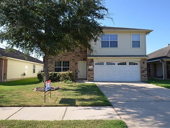 2nd image of 6519 Dogwood Park Ln