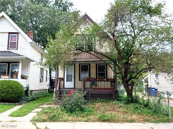 2170 W 105th St, Cleveland, OH 44102