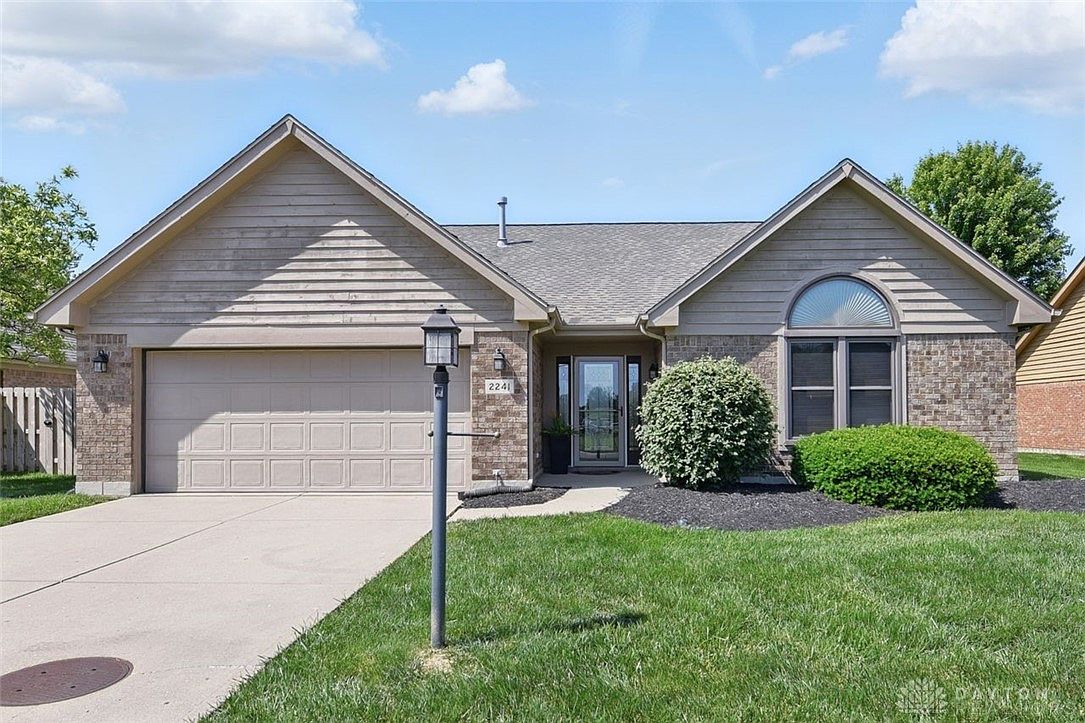 2241 Four Seasons Trl, Miamisburg, OH 45342 | Zillow