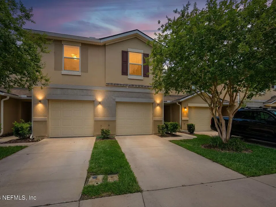 452 Walnut Dr