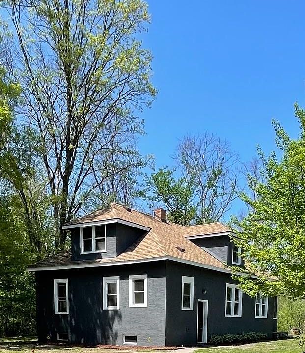 1st image of 22838 Palisade St NE