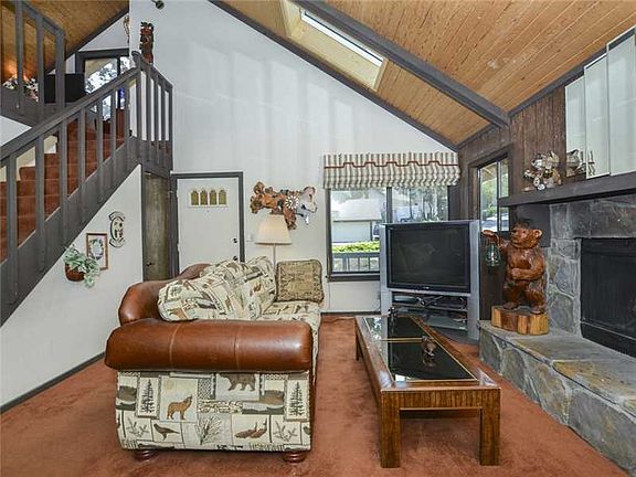 5th image of 417 Meadowbrook Dr