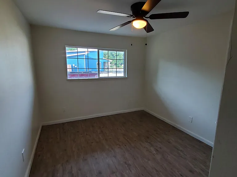 4205 Metropolitan Ave #202 — Photo 6
