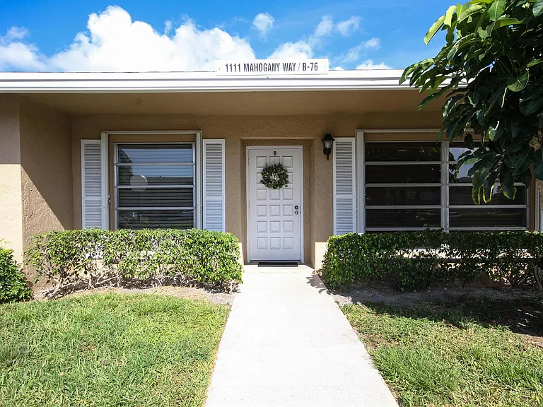1111 Mahogany Way #76-B — Photo 1