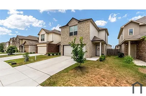 10427 Green Pr Photo 1