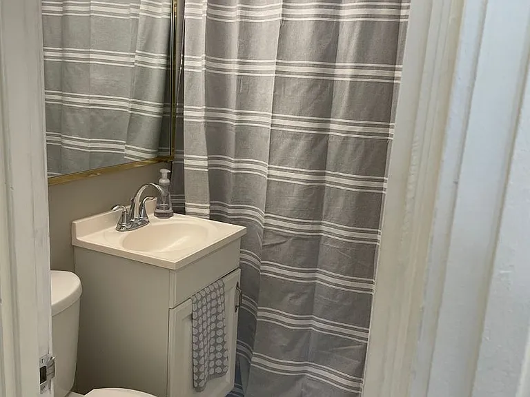 445 Kaiolu St #501 — Photo 14