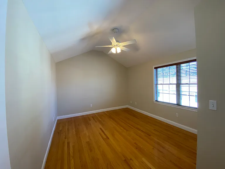 36 Bacon St #4 — Photo 7
