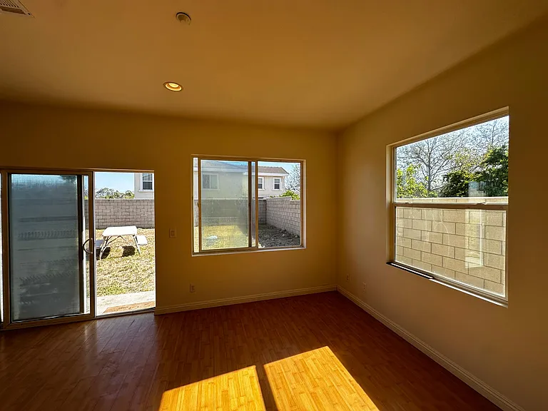15841 Dianthus St — Photo 12