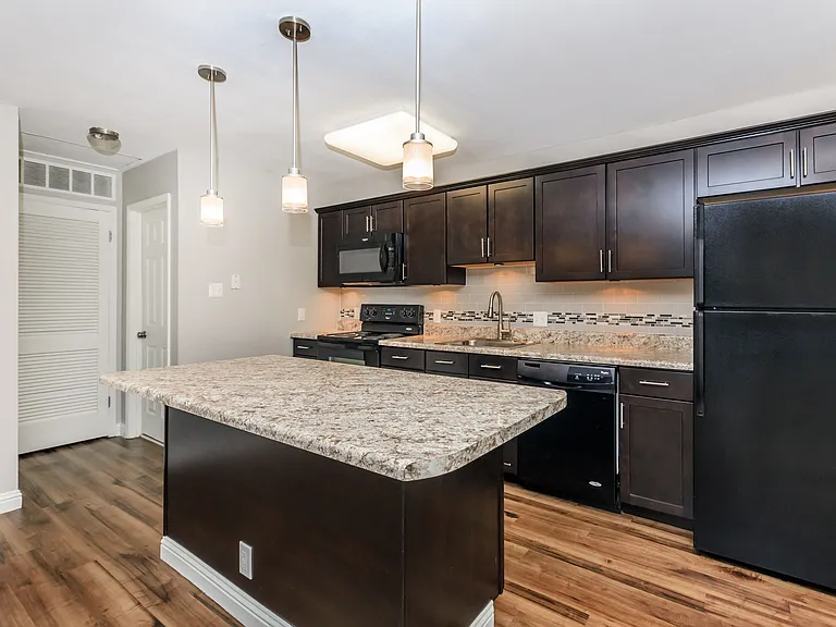 Woodland Plus Kitchen 1