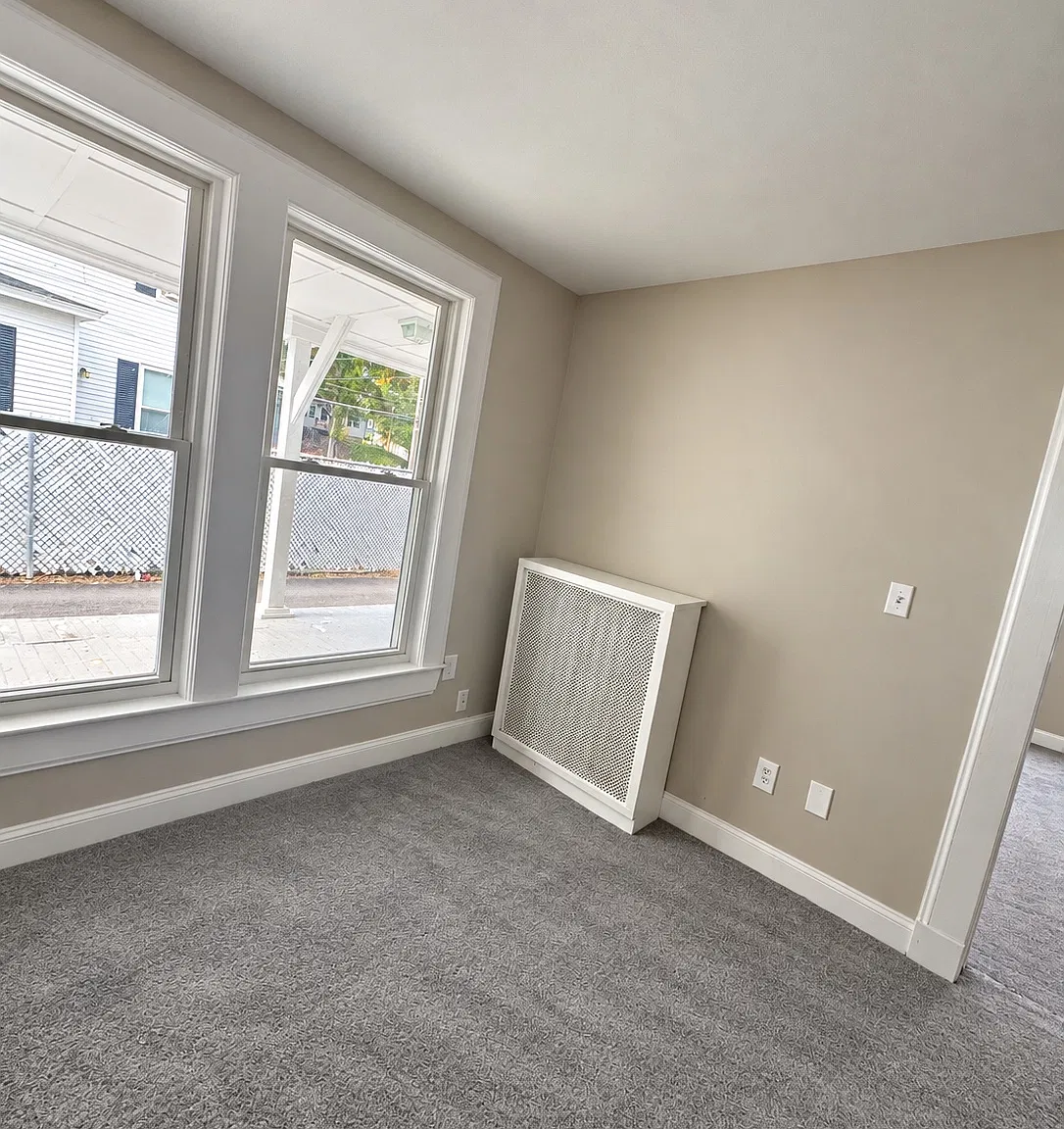 3 bed, 1000 sqft, $2,195 — Photo 3