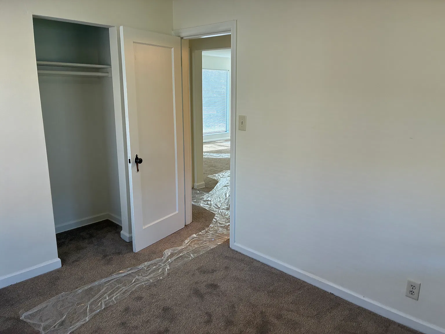 3 bed, 920 sqft, $2,550 — Photo 4