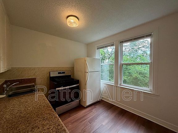 5th image of 37 Skyview Pl #10