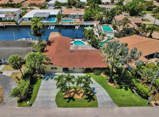 2051 Coral Reef Dr, Pompano Beach, FL 33062