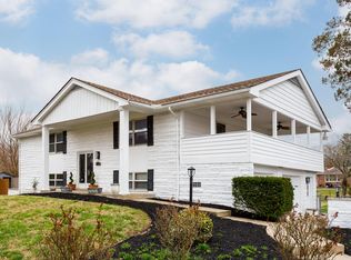 2808 Woodmont Dr, Saint Regis Park, KY 40220