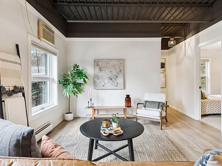116 W Olive St #116 — Photo 5