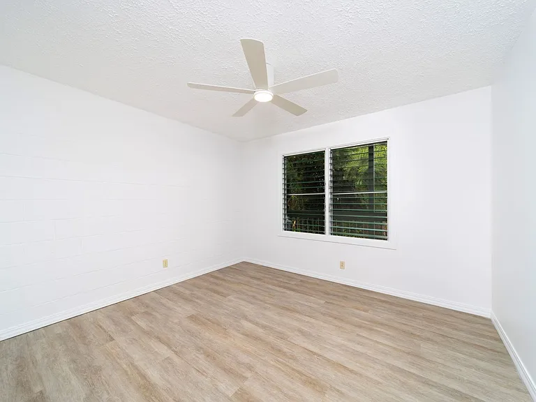 230 Kapiolani St — Photo 4
