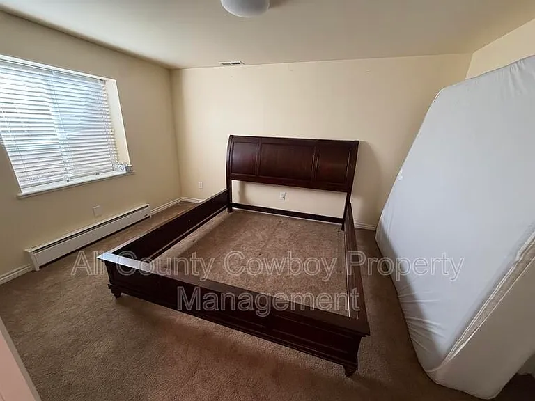 4118 Cliff St — Photo 8