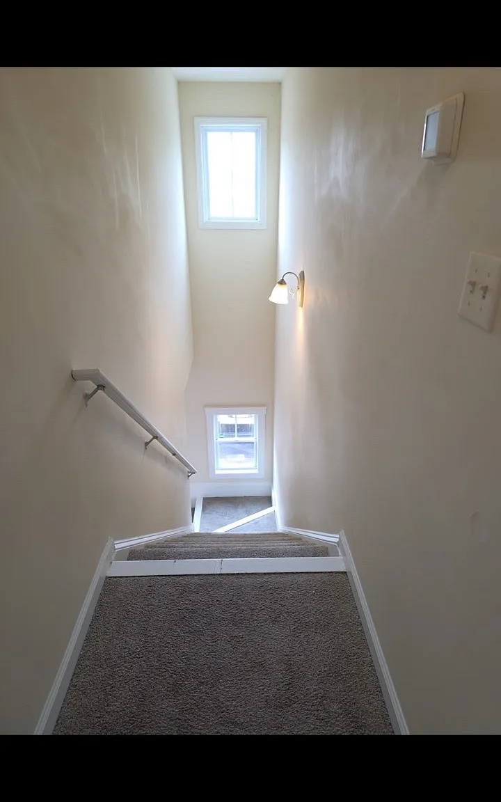 4 bed, 1746 sqft, $745 — Photo 1