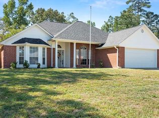 167 Bobwhite Dr, Lufkin, TX 75904
