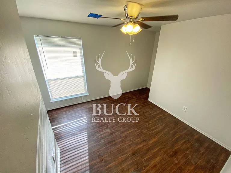 11300 Cimarron Dr — Photo 14