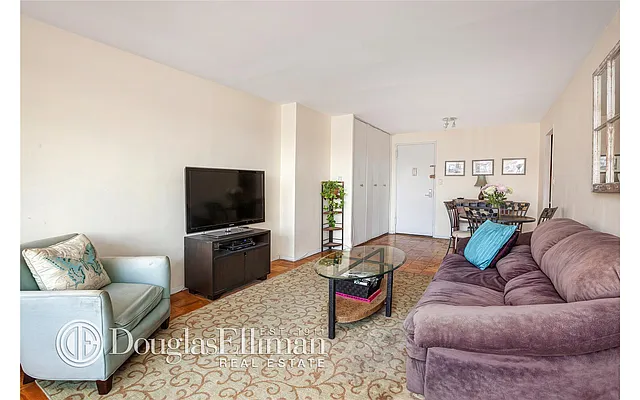 Sold by Douglas Elliman | media 8