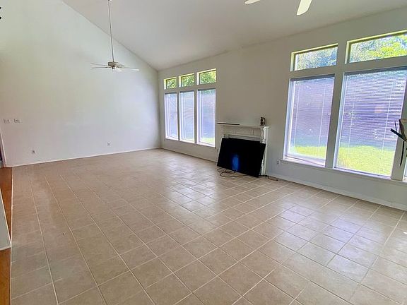 5th image of 481 Mayfair Ct