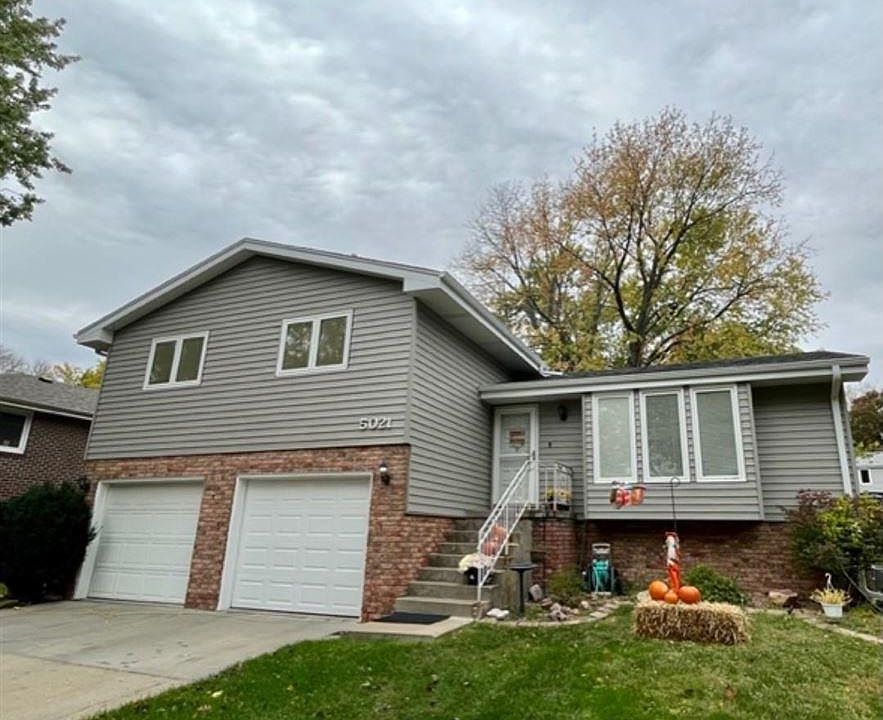 1st image of 5021 S 65th St