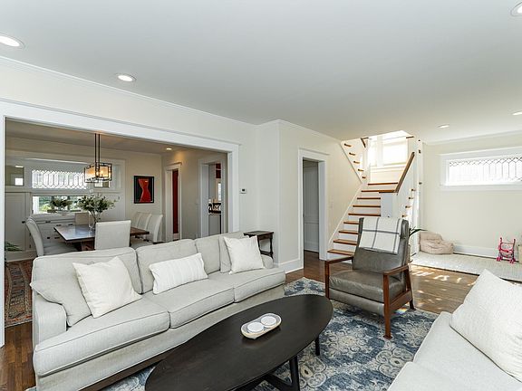 5th image of 811 6th St SW