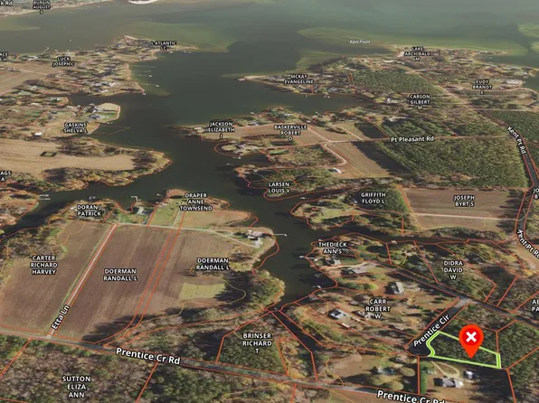 20 Prentice Cir, Kilmarnock, VA 22482