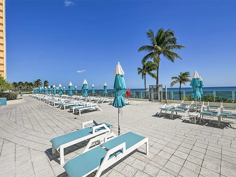 2501 S Ocean Dr #Penthouse 30 — Photo 21