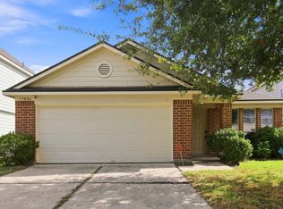 15806 Pin Oak Ridge St, Houston, TX 77073