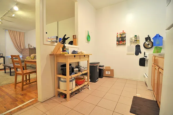 Rented by Citi Habitats | media 9