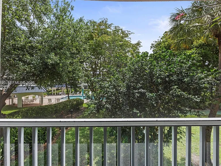 4025 N Federal Hwy #226C — Photo 41