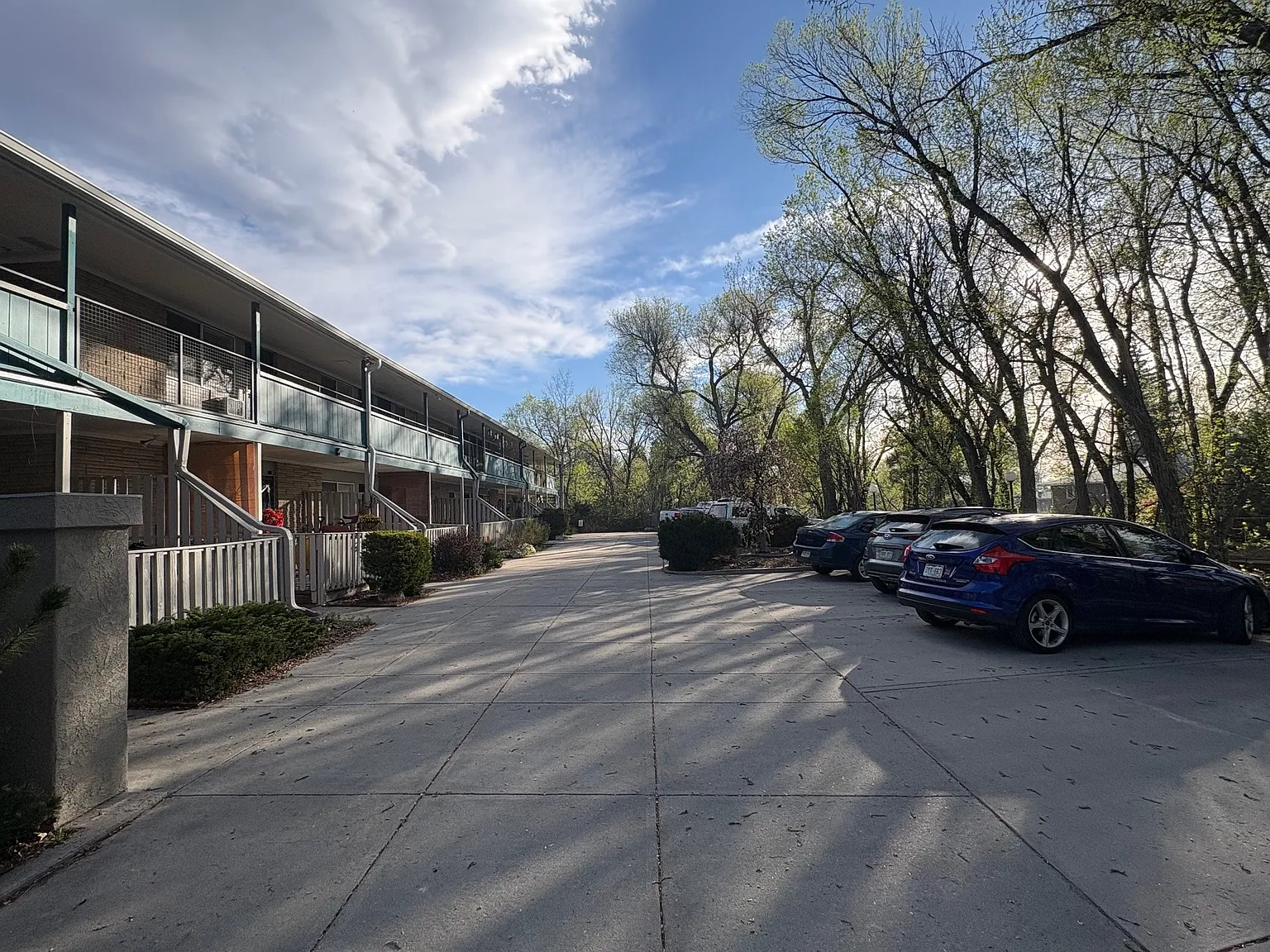 Park Lane Apartments — Photo 4