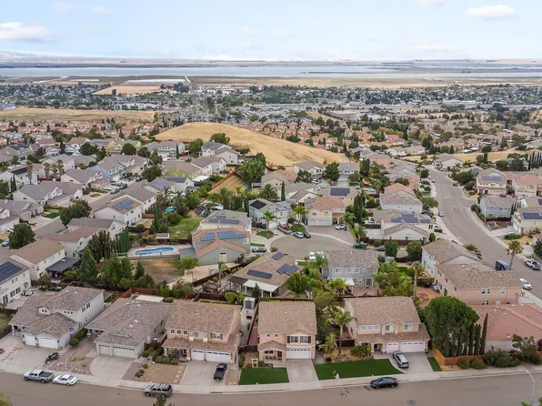 2393 Fieldgate Dr, Pittsburg, CA 94565